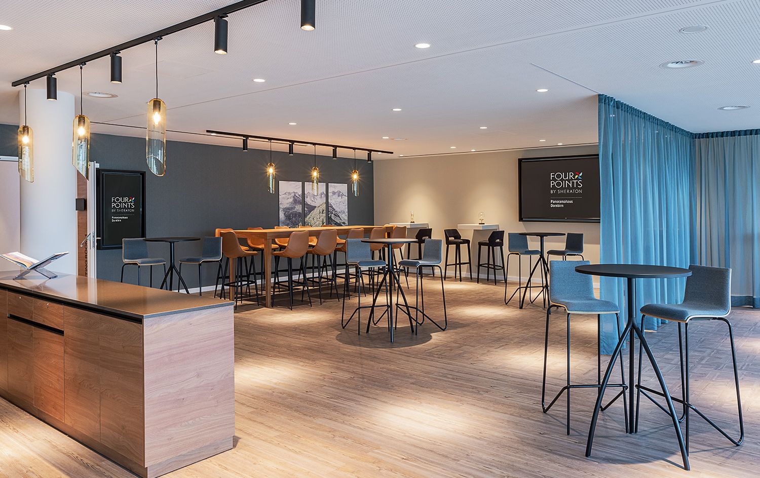 Meetingraum im Foyer im Four Points by Sheraton Panoramahaus Dornbirn Meetingraum im Foyer im Four Points by Sheraton Panoramahaus Dornbirn