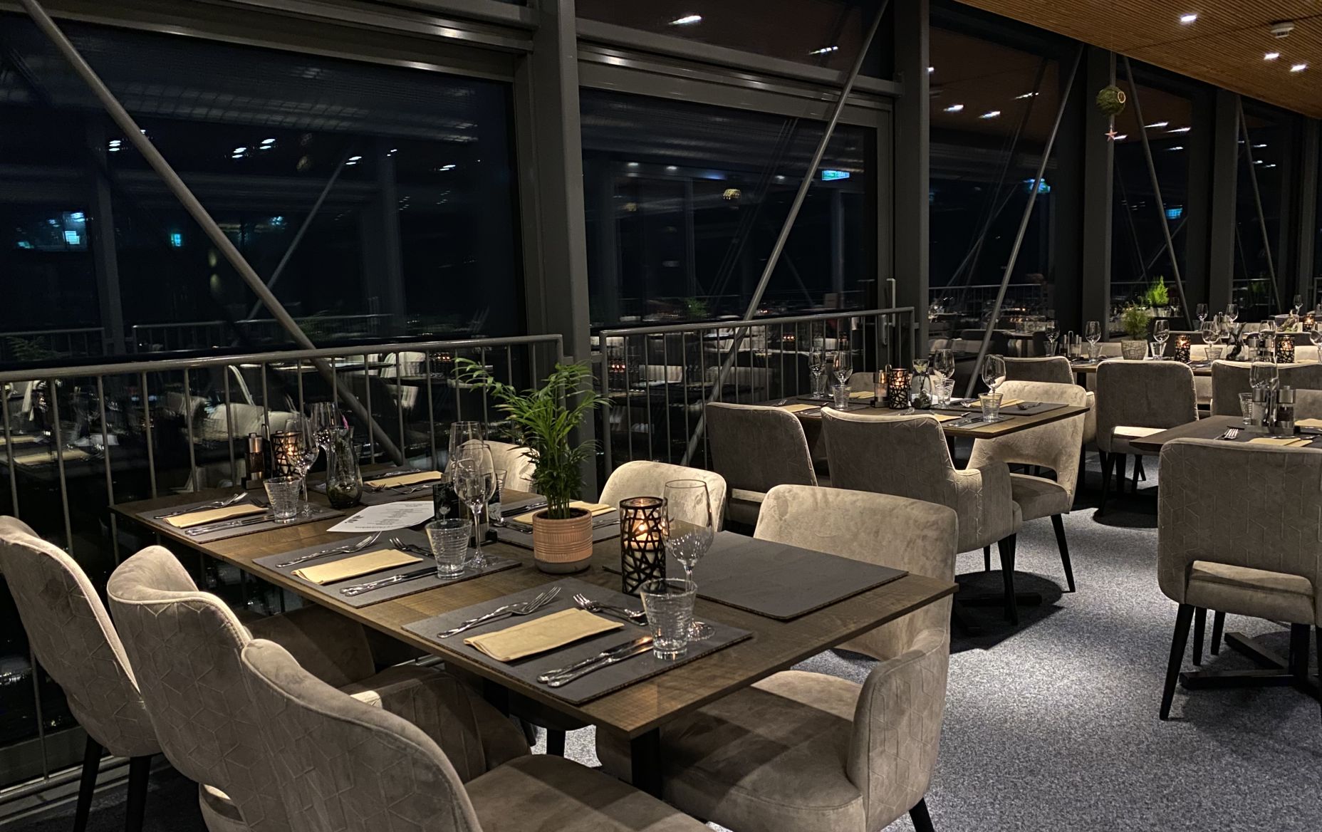 Karren Panoramarestaurant Nacht  Karren Panoramarestaurant Nacht