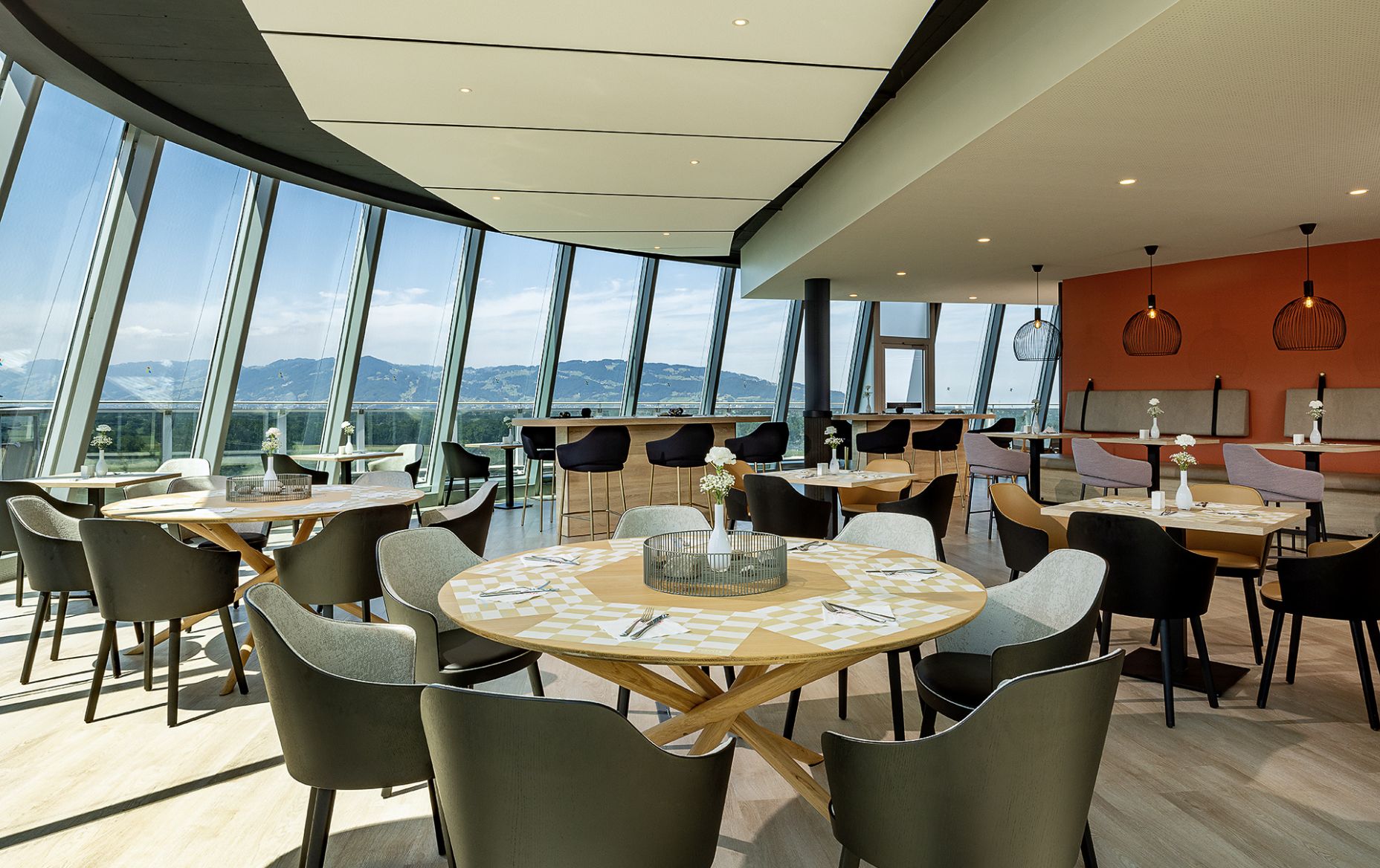 Panorama Restaurant im Four Points by Sheraton Panoramahaus Dornbirn Panorama Restaurant im Four Points by Sheraton Panoramahaus Dornbirn