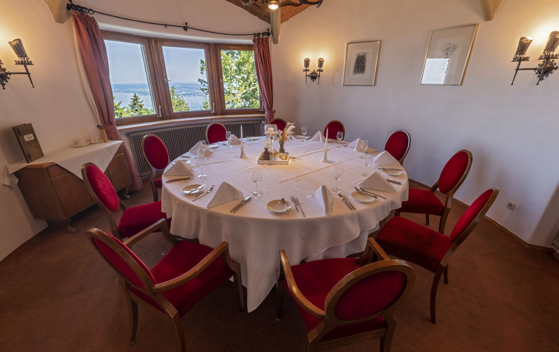 Burgrestaurant Gebhardsberg Turmzimmer  Burgrestaurant Gebhardsberg Turmzimmer