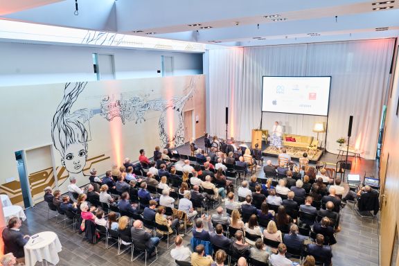 Competence Center Rheintal Foyer Bestuhltungsvariante Competence Center Rheintal Foyer Bestuhltungsvariante