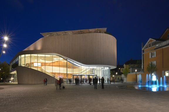 Fassade des Kongresshaus Montforthaus in Feldkirch Fassade des Kongresshaus Montforthaus in Feldkirch