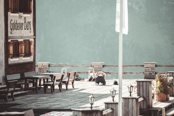 Panoramaterrasse Seminarhotel Goldener Berg, Oberlech Panoramaterrasse Seminarhotel Goldener Berg, Oberlech