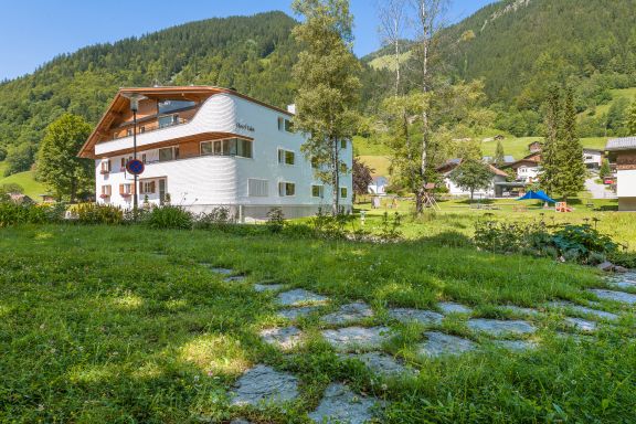 Aussenansicht Seminarhotel Lün, Brand Aussenansicht Seminarhotel Lün, Brand