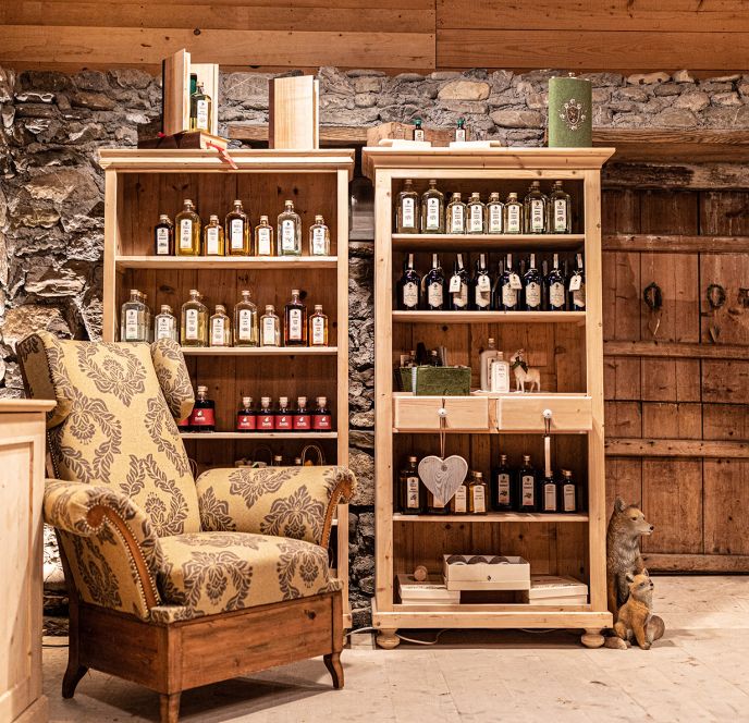 Lädele in der Bergbrennerei & Gasthaus Löwen Lädele in der Bergbrennerei & Gasthaus Löwen