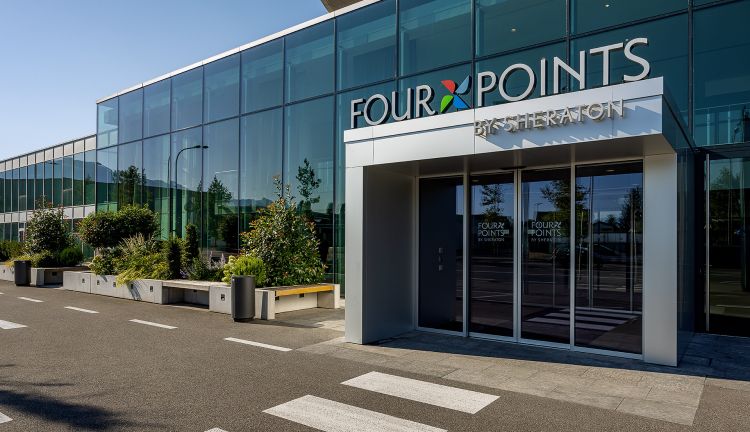 Eingang Four Points by Sheraton Panoramahaus Eingang Four Points by Sheraton Panoramahaus